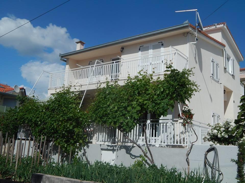 Apartment Arleta Trogir Ngoại thất bức ảnh